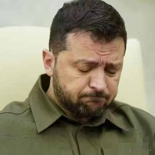 泽连斯基现在肉眼可见的疲惫！

因为还有2天，就到了“和平计划”的签订大限了！