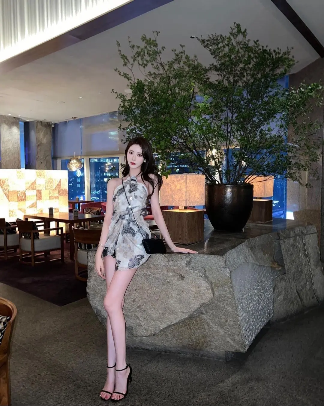 拜托不要对小狗冷冰冰啦。
