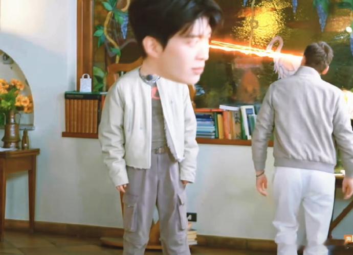 范丞丞被吓到想个人战了吧现在就出发范丞丞真的是被沈腾吓得连表情都丢了，真的是笑到