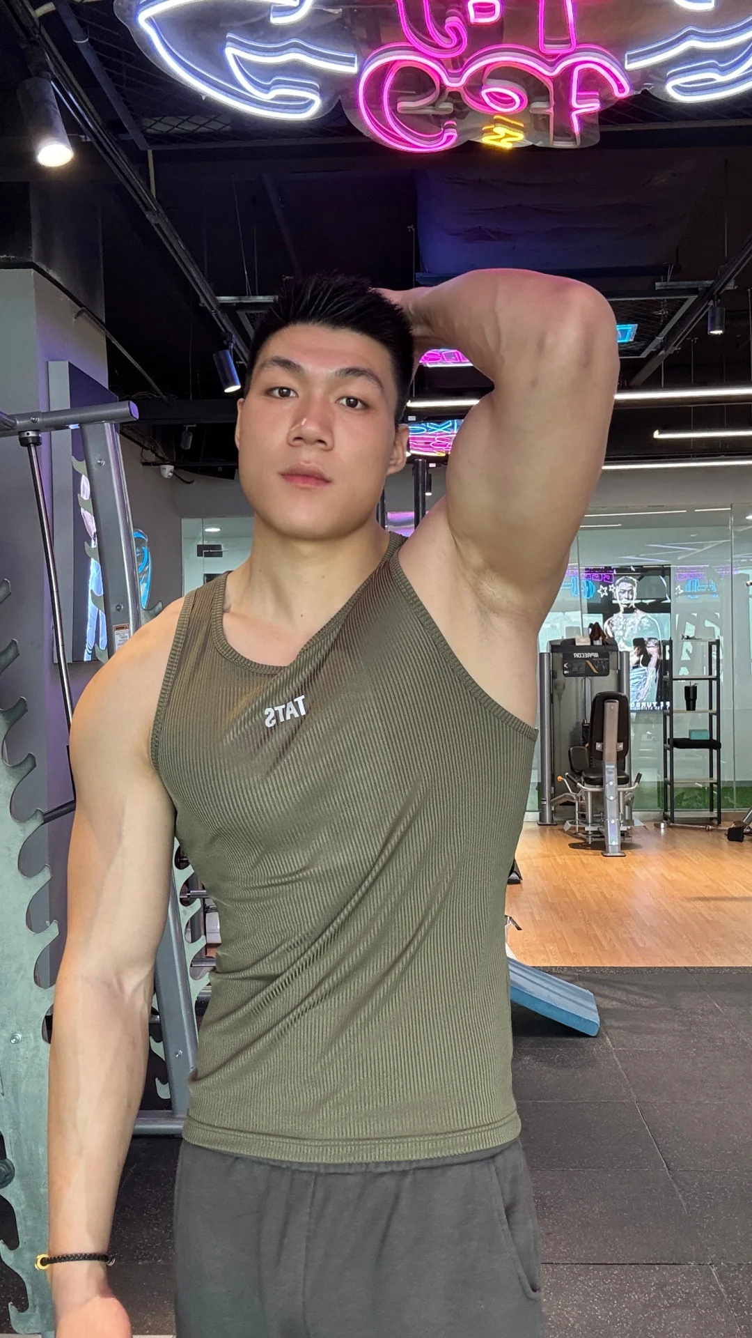 男生宝贝们强烈种草这件背心