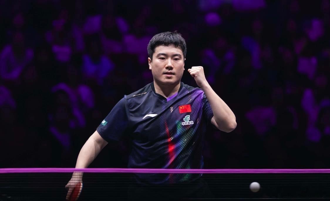 向鹏vs梁靖崑 在2026年3月12日的WTT重庆冠军赛男单1/16决赛中，梁靖