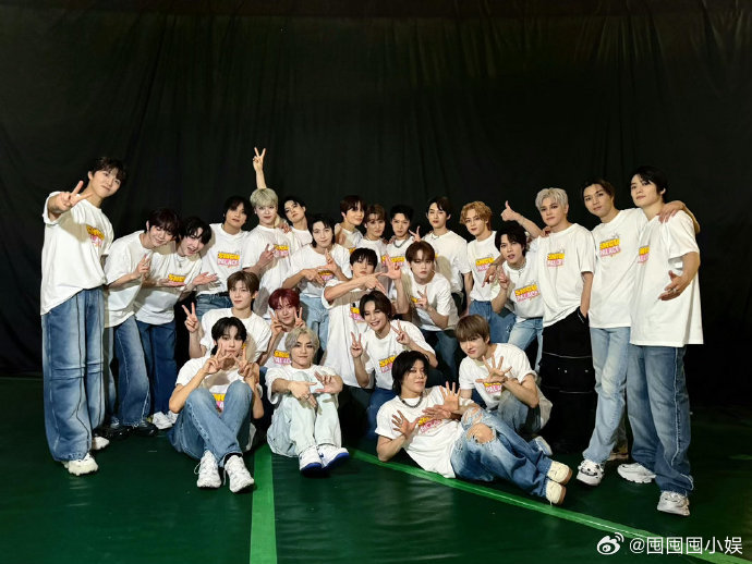 NCTDREAM成员给李马克留言 NCTDREAM成员给李马克留言，还会见面的吧