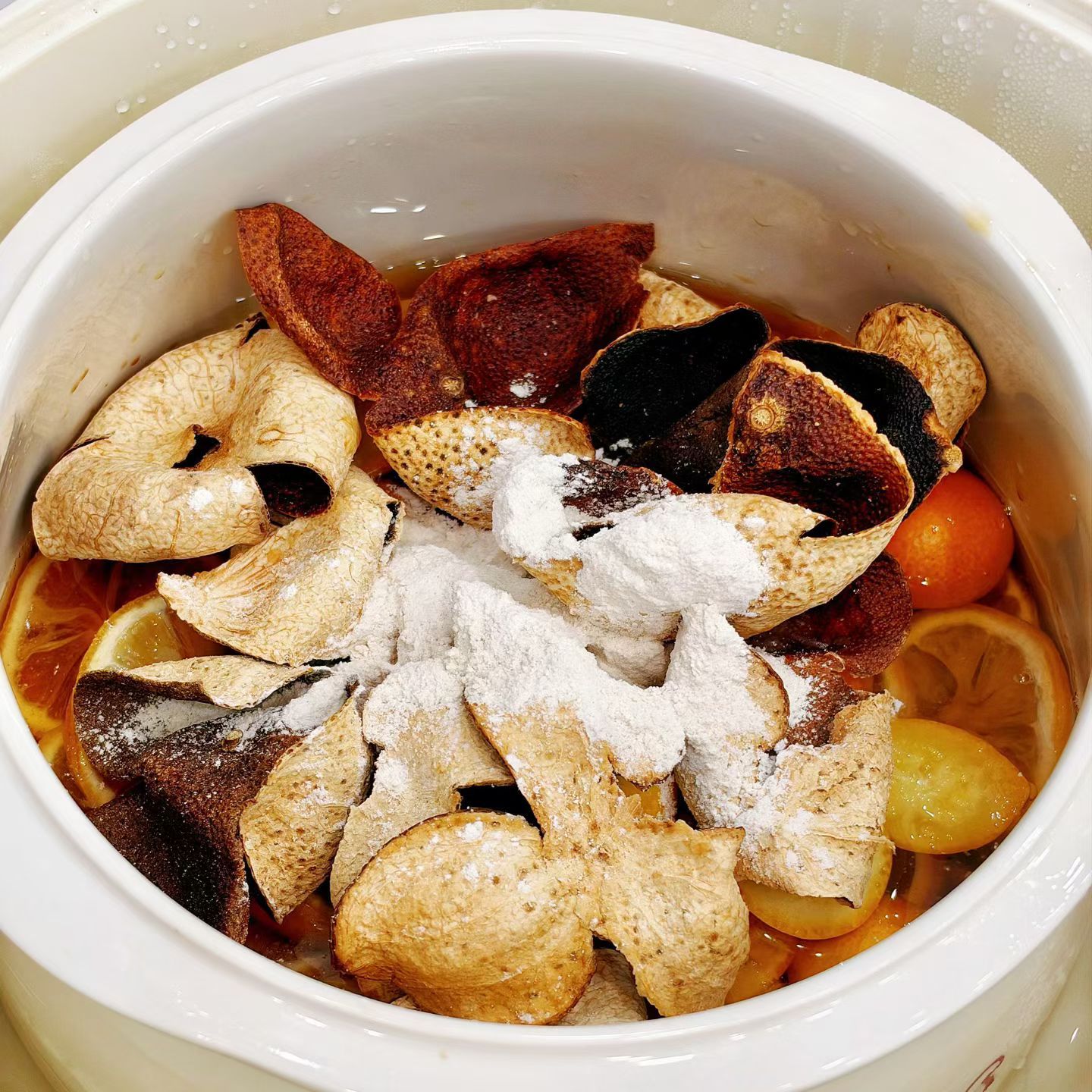 本真·川贝陈皮柠檬膏8小时前vs8小时后隔水炖足8小时，滴滴是精华！  ​​​