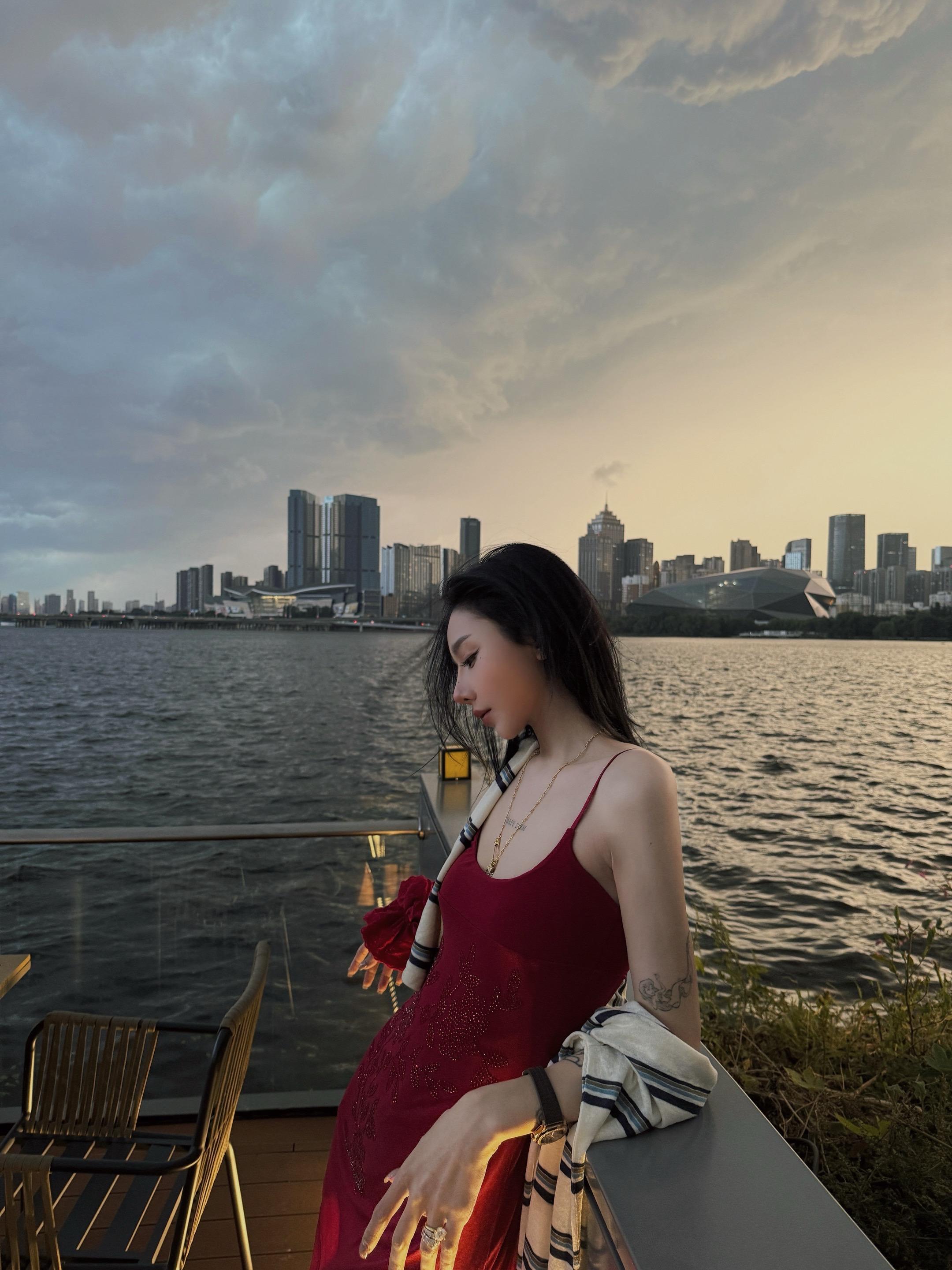 儿子 这一年你妈27