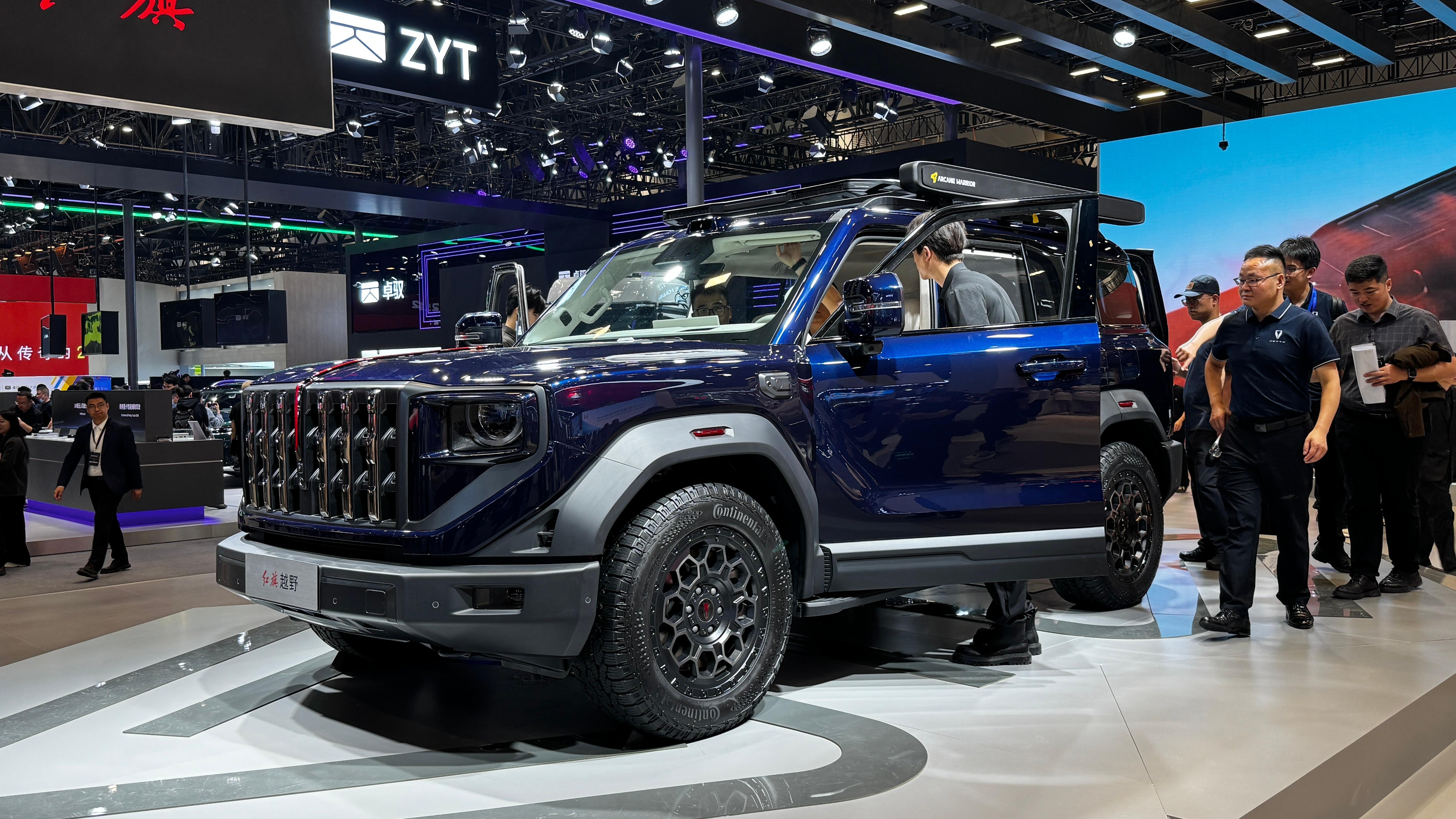 2026北京车展 全新的红旗越野，设计的很狂野，加上拓展件之后是真帅啊这就是北京