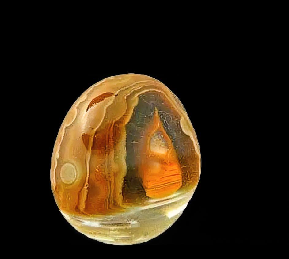 雨花石：《洞里乾坤》