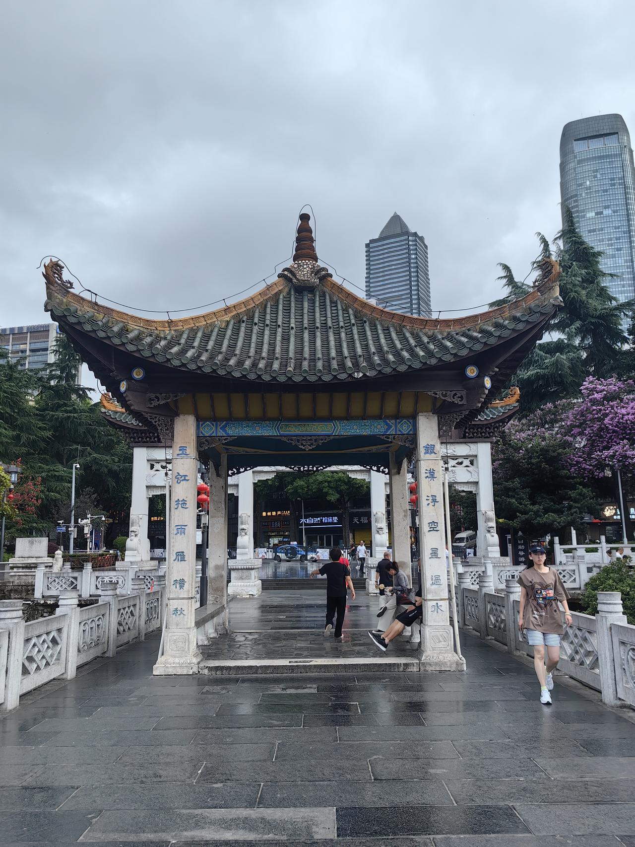 区分赛道[大笑][大笑][大笑][大笑]，半导体可以打，其他的周一打，周三放弃
