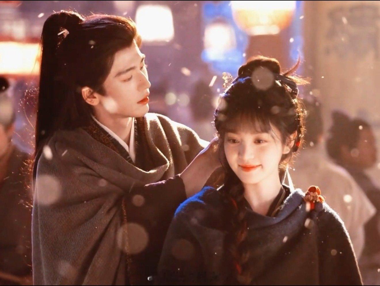 田曦薇简直是百搭体质，天才女友和逐玉完全是两种风格，但都出彩，很吸引人。  