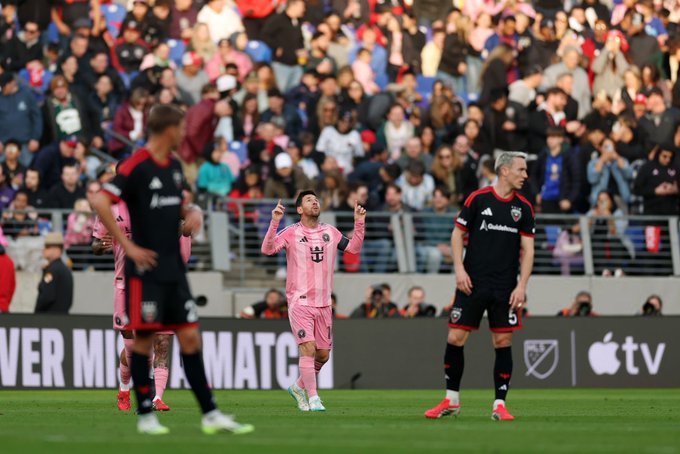 上半场战罢，迈阿密国际客场2比0领先华盛顿联，德保罗、梅西先后破门怎么评价这个上