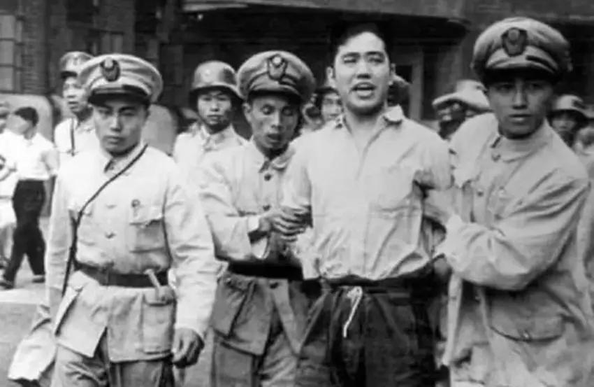 1949年，金门战役失败后，我军团政委陈利华却消失的无影无踪，最终被确诊牺牲，谁