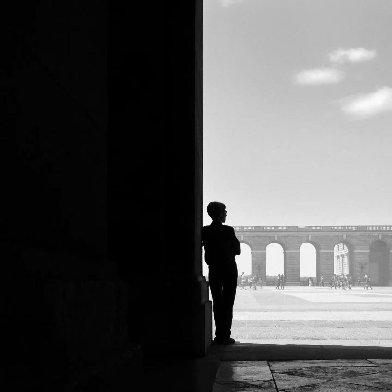 街头扫街人文摄影分享！感觉曾有段时间，街头人文摄影好像并没有什么太大商业化价值和