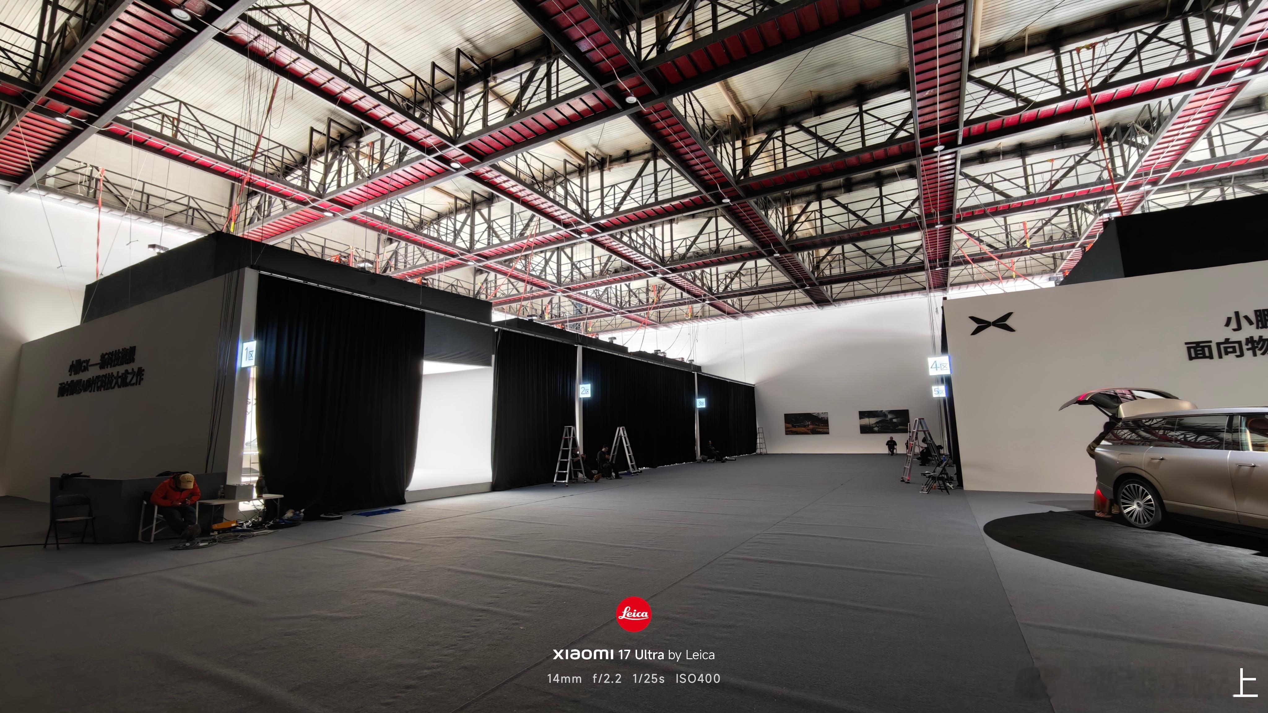 小鹏的证件从来不让人失望小鹏通过这台旗舰定位的SUV定名GX 充分展示自己对豪华