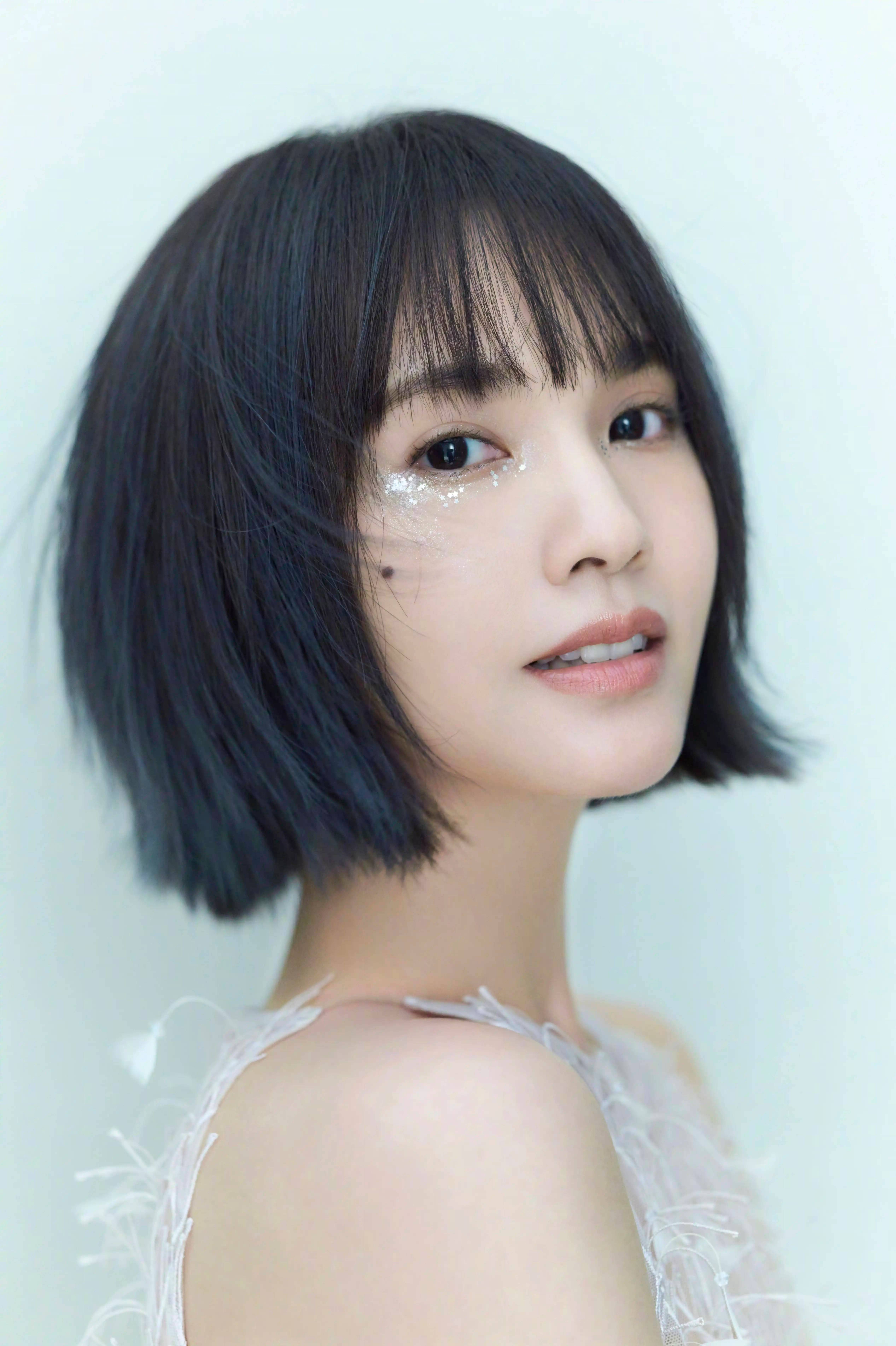 兔子明星分析杨丞琳 希望大家不要心疼我 1.🔴2026 丙午 65 分：忌神烈