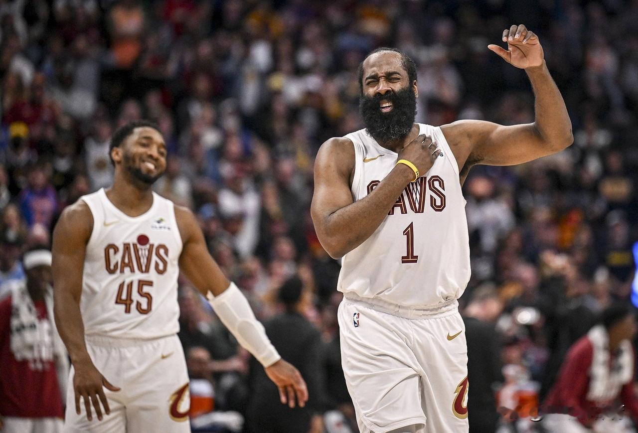 雷霆残阵的罚球都比骑士队多？
今天雷霆对阵骑士队的比赛中，雷霆队的亚历山大、杰伦