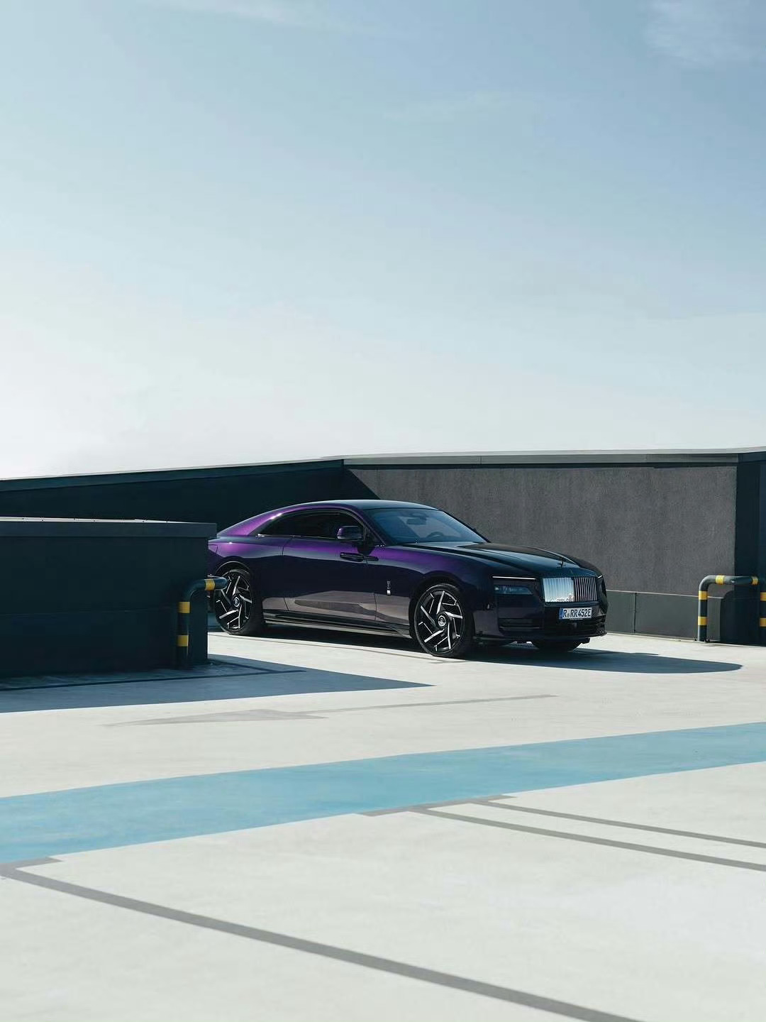 劳斯莱斯 Spectre Black Badge  💜💜 