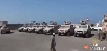 亲沙特部队在哈立德·本·瓦利德军事营地向也门胡塞武装大规模投降💠💠