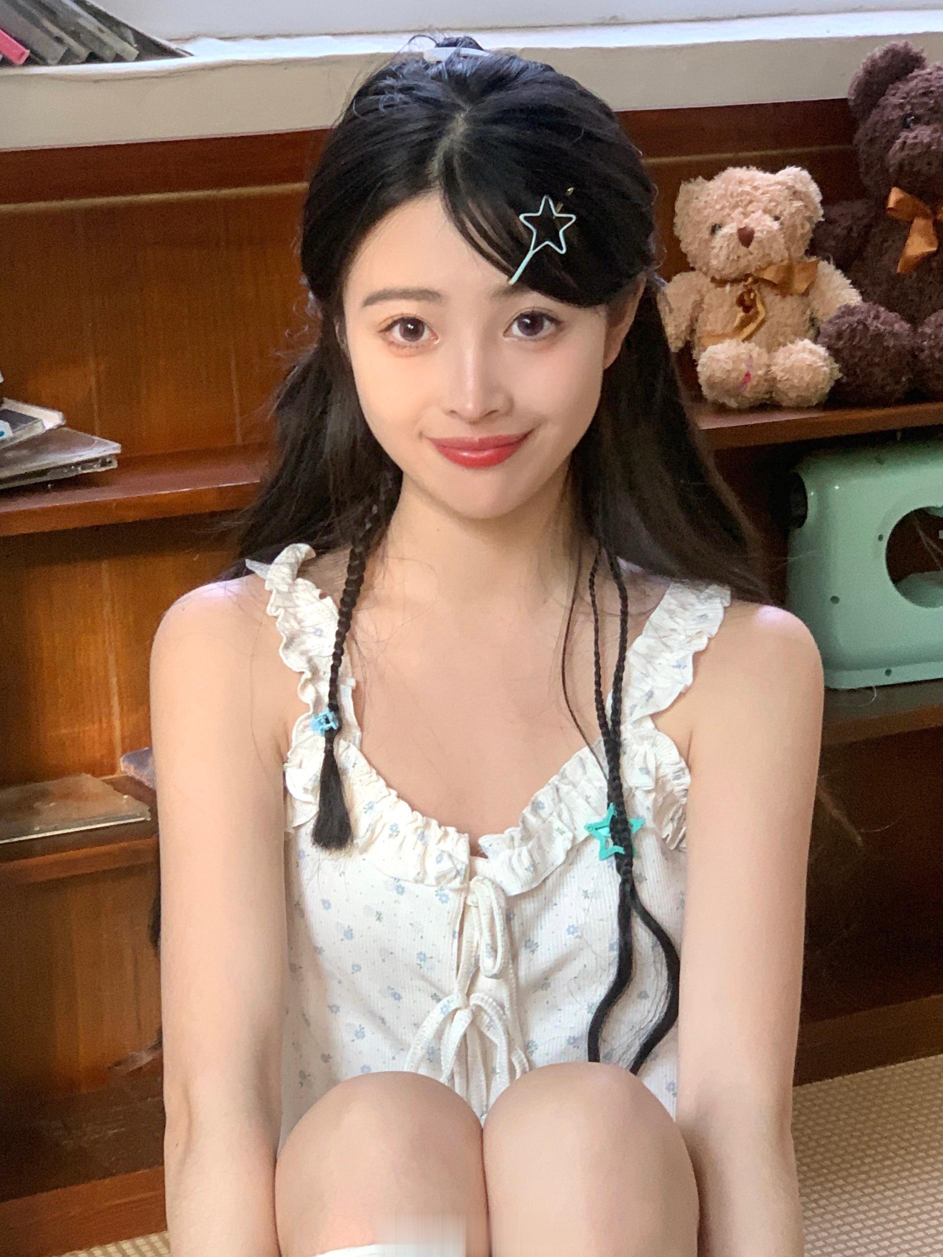 夏天赖在空调房就是最舒服！✨🧸 ​​​