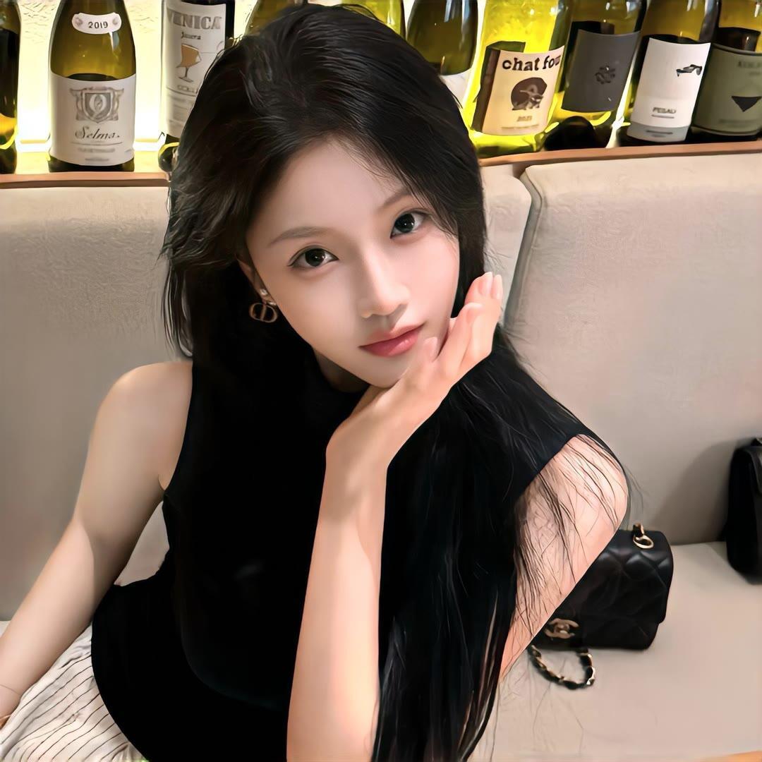 WeChat  ins小众女头｜氛围感女生头像𝐒𝐇𝐀𝐑𝐄🌿 