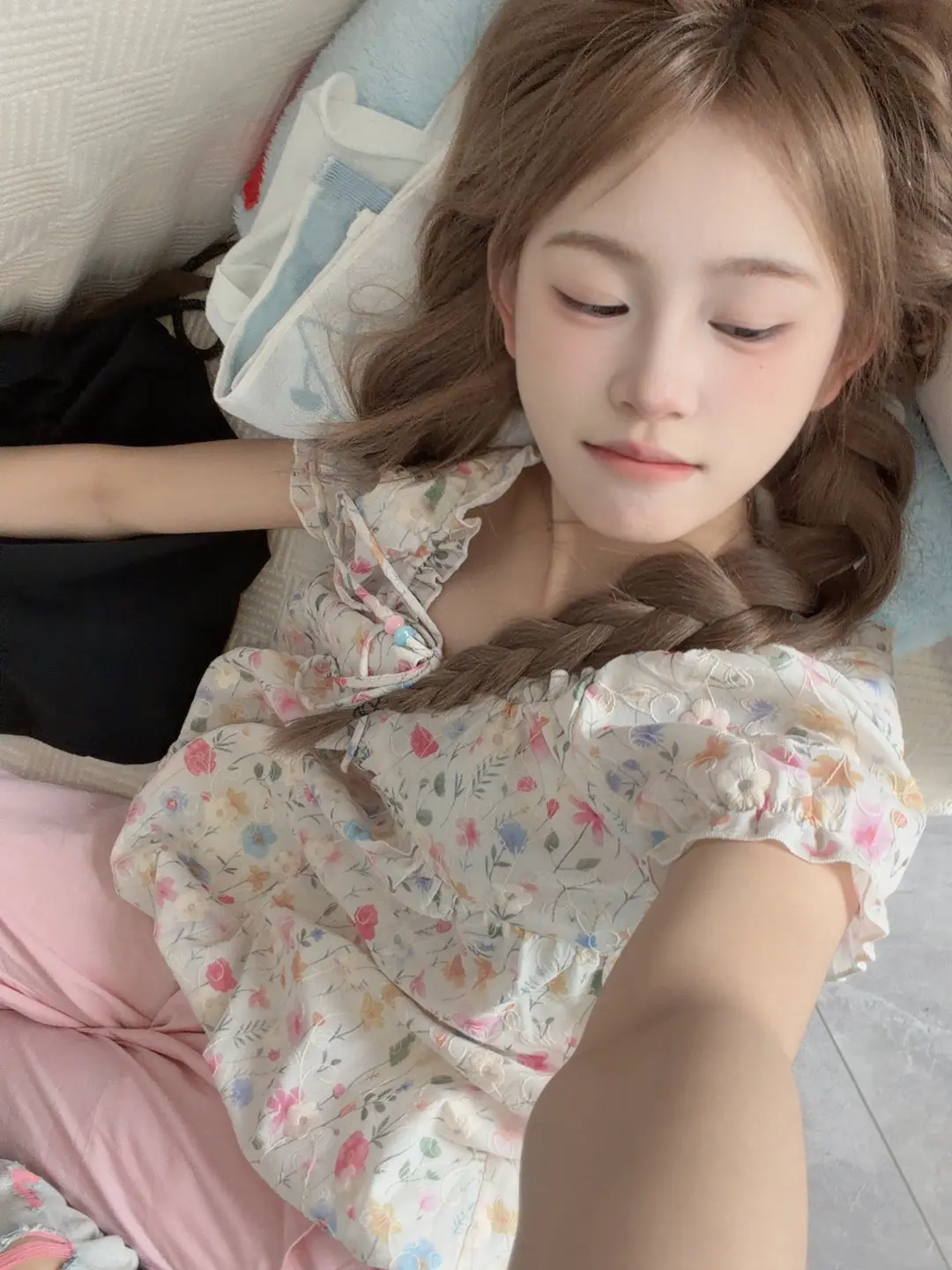 去爱一个对你很好的人 并且可以带给你快乐的人可以吗