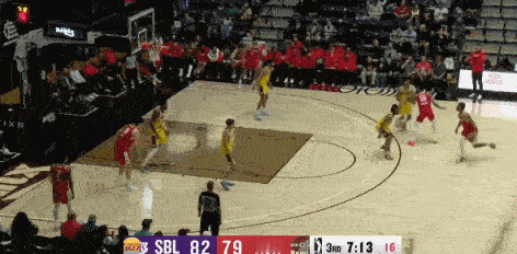 杨瀚森篮板没成功！ 