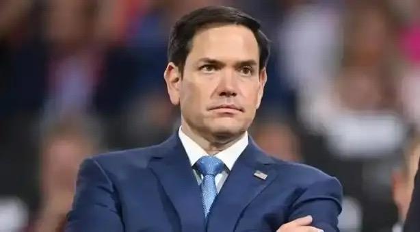 美国突然“转性”了？
国务卿鲁比奥下了一道罕见命令：所有美国外交官，不准对任何国