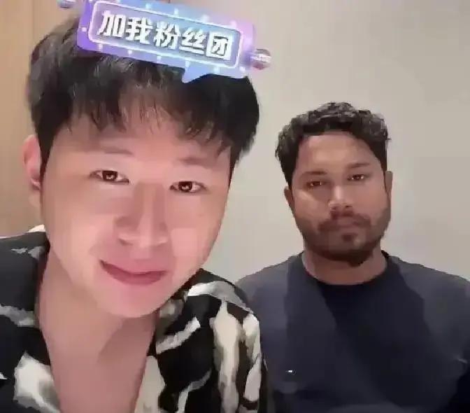 直播卖惨被戳穿，粉丝反而涨5万
 
孟加拉俩兄弟靠“孤儿”人设走红，拍一条哭穷视