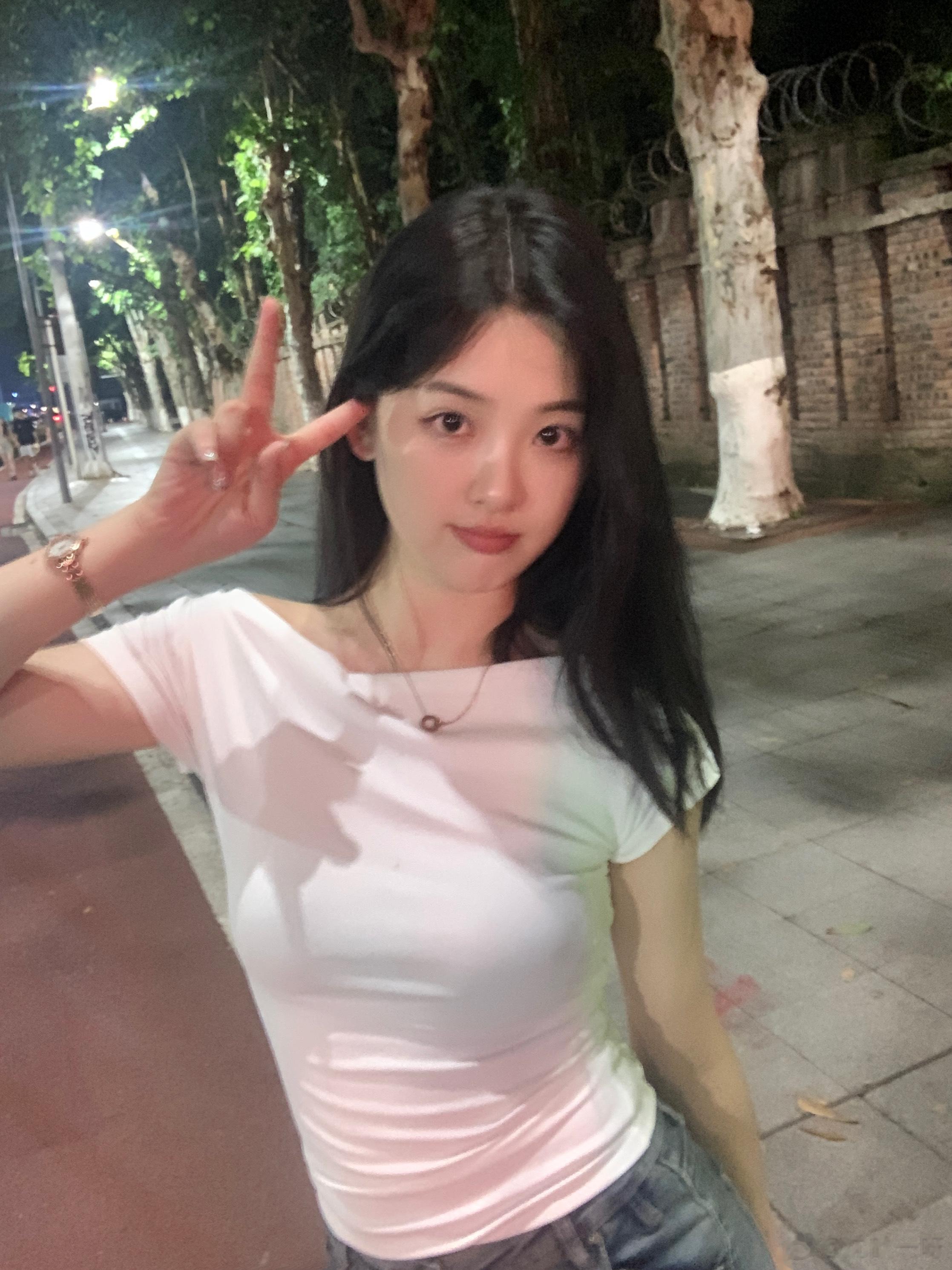微博先看 抖音晚上发  ​​​