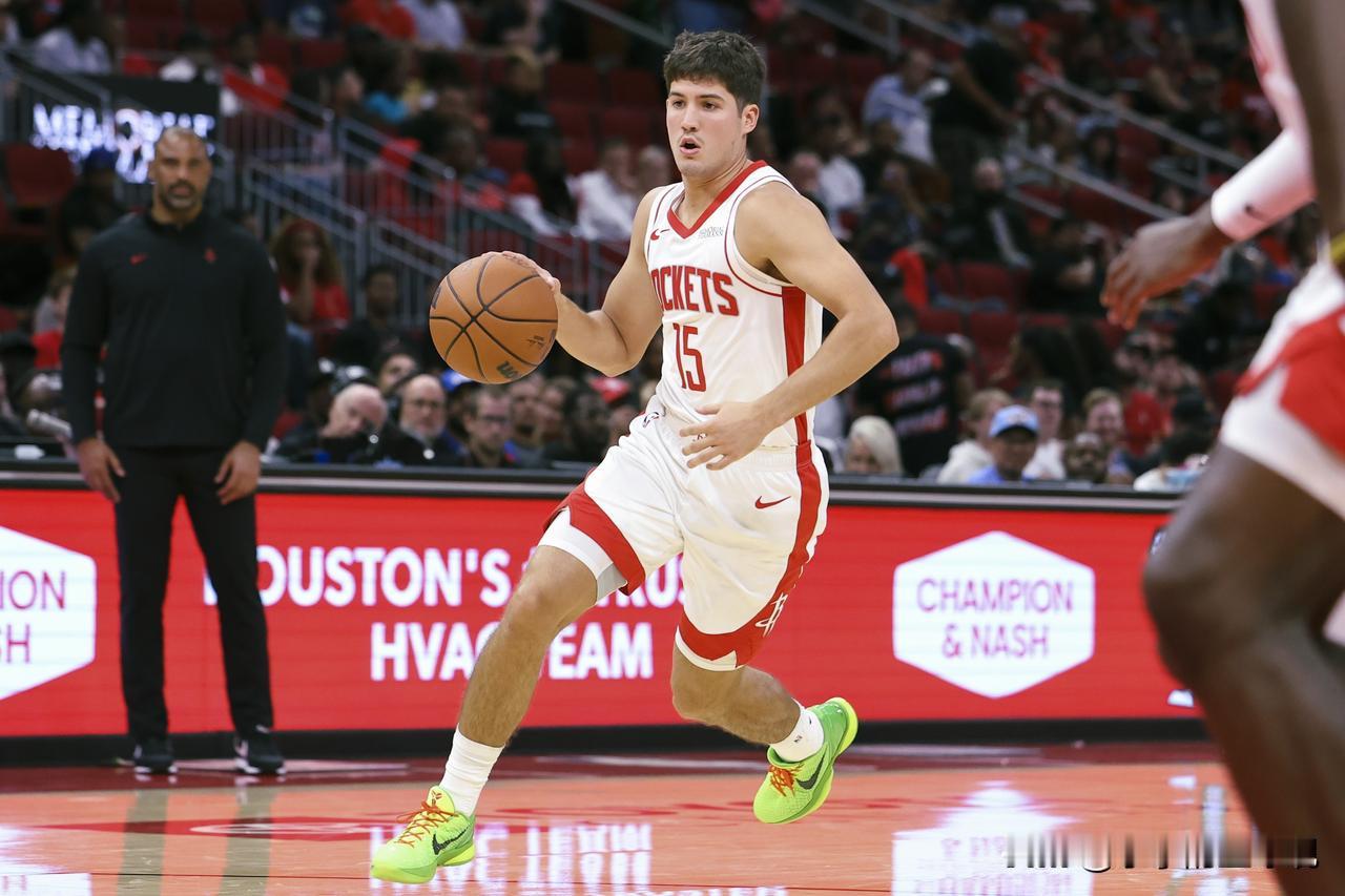 乌杜卡面对球队状态不好，也在不断调整，但是效果不好。
替补衔接段阿门和申京同时下