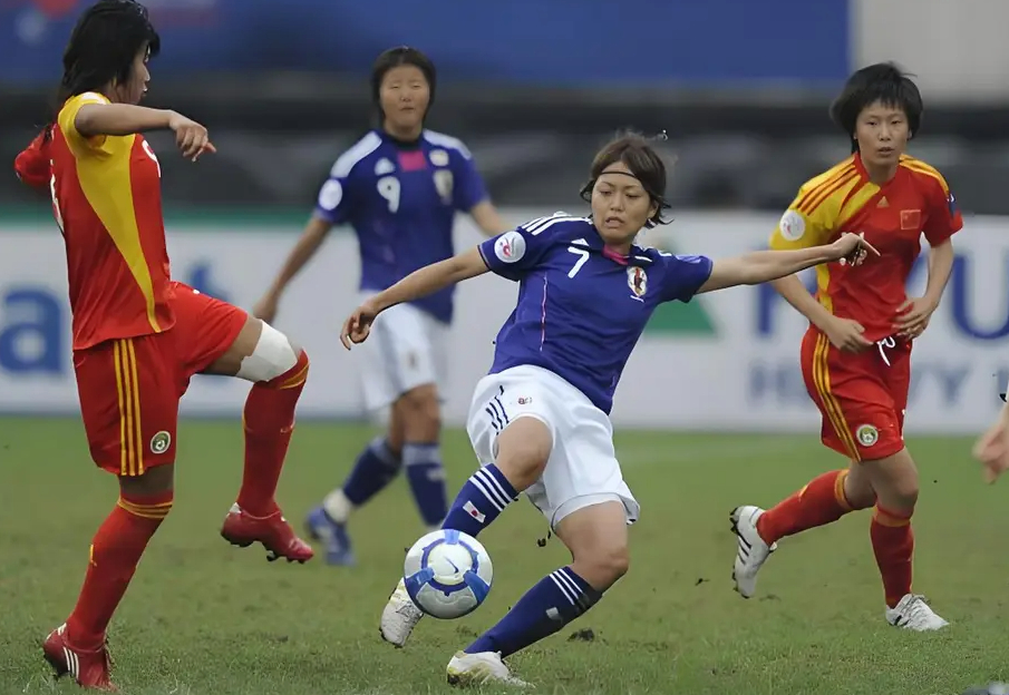 001 奥运女足 巴西女vs西班牙女 双方是否默契收场还是西班牙力争小组赛全胜？