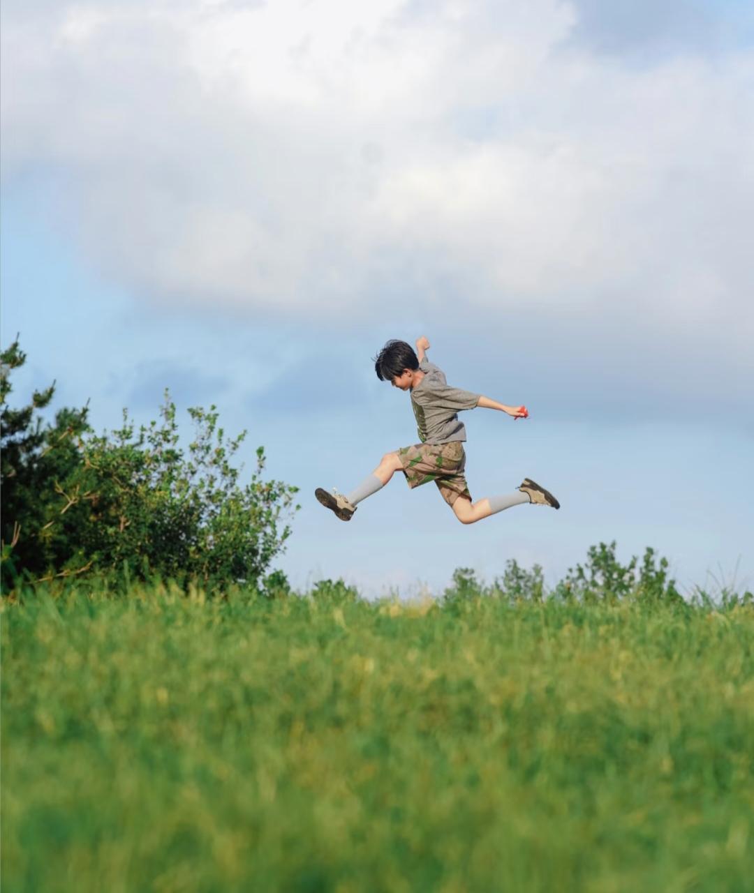 你觉得中国的孩子最缺什么?
会解二次函数
不知道去医院看病的流程
社保卡该怎么用