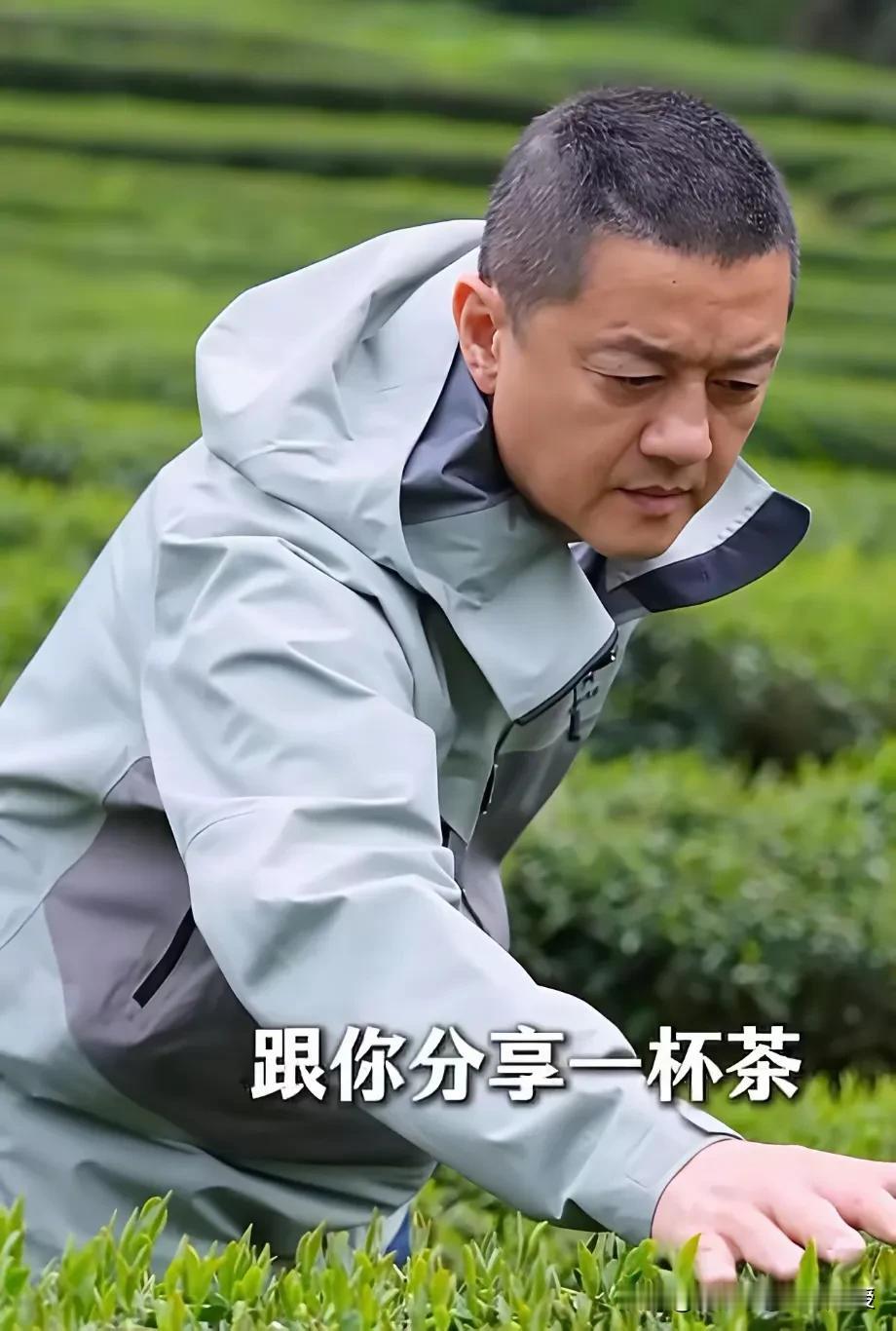 从李亚鹏想到周杰：70后戏骨的转型路，都藏着令人动容的公益底色。
 
这几天全网