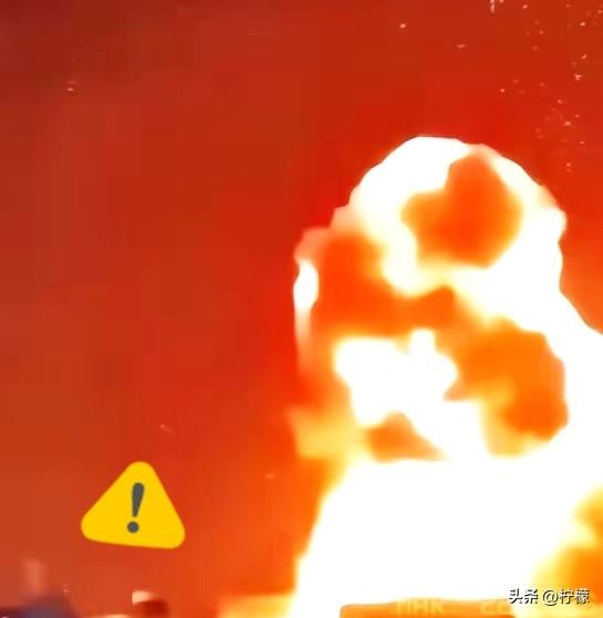 五枚导弹，
拦下四枚，
就那漏网的一枚，不偏不倚，正中天灵盖。

炸的不是别的地