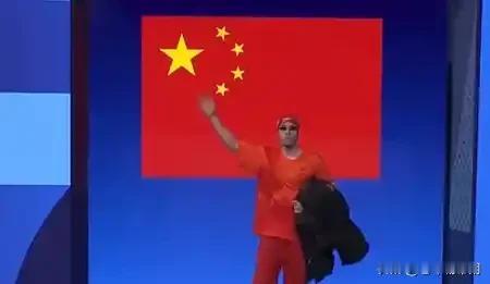 男子100米自由泳决赛：潘展乐打破世界纪录，获得冠军

8月1日消息，巴黎奥运会