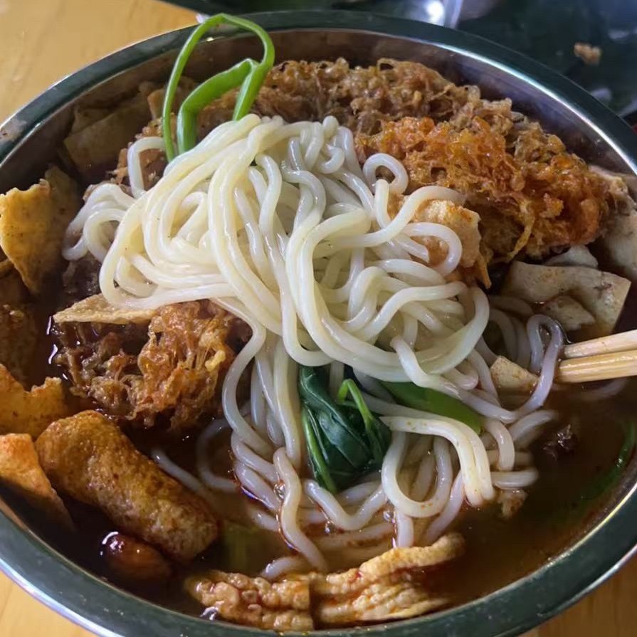 不争吵不撕逼专注自己的肥姨妈生活 
