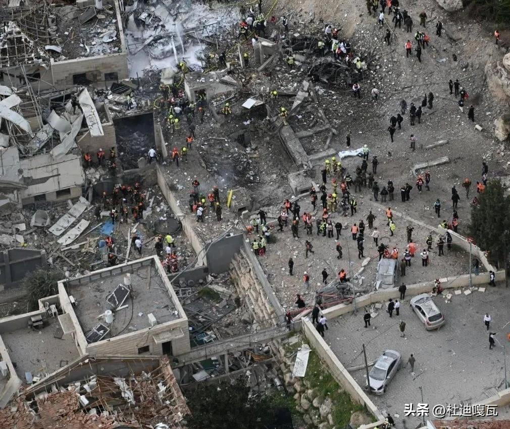 这确实是哈马斯翻盘的好机会，
当以色列把全部的精力用在打击伊朗上，如果哈马斯在背