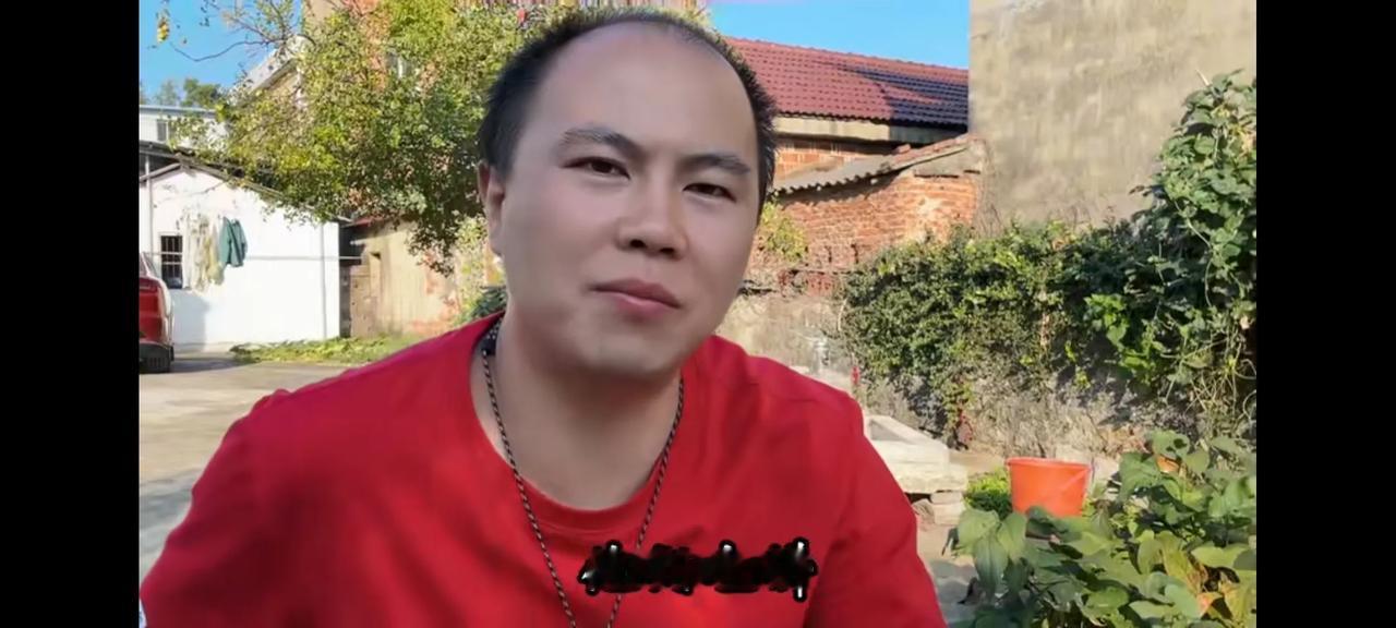 #投资理财#哈哈，每次我股票亏了钱，一看这位博主比我亏的更多，我心里就不那么难受