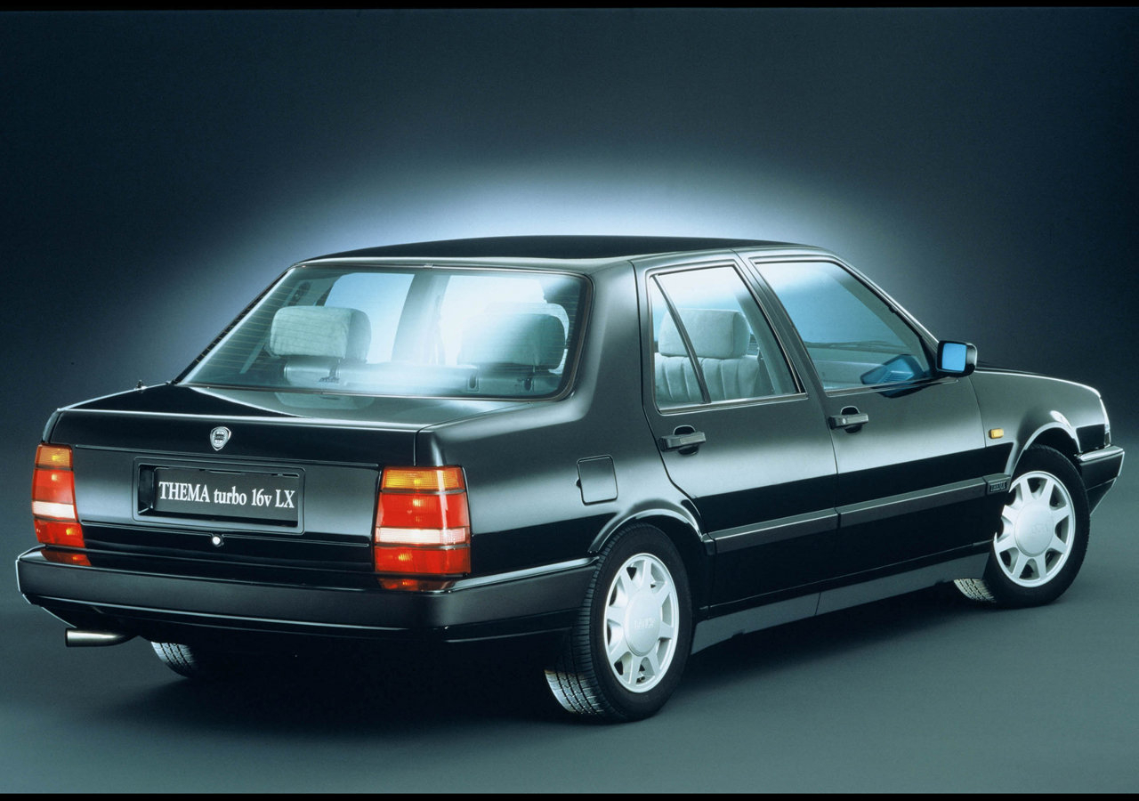 蓝旗亚    1988 Lancia Thema第二代改款属于Type‑Four