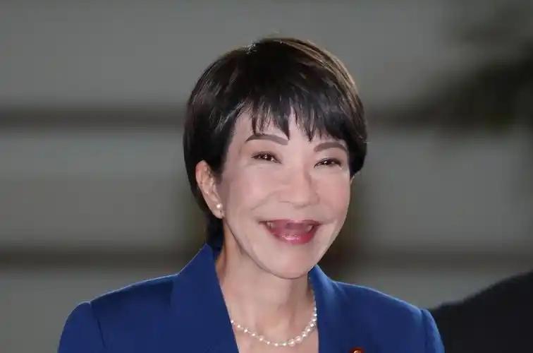 需警惕！日本媒体8月18日报道称，日本防务省计划在2027年通过大规模的扩编，增