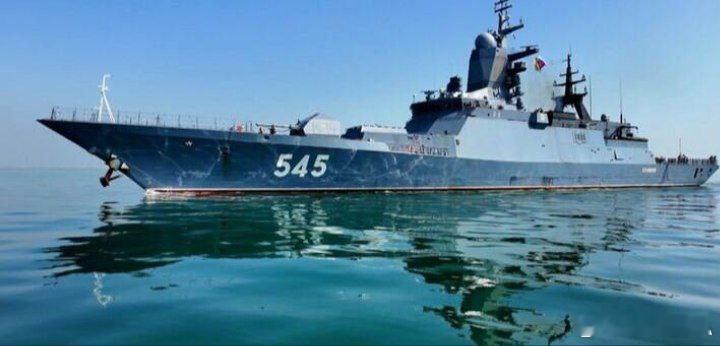 特朗普公开警告 俄罗斯波罗的海舰队的20380 型轻型护卫舰（舷号 545）于 