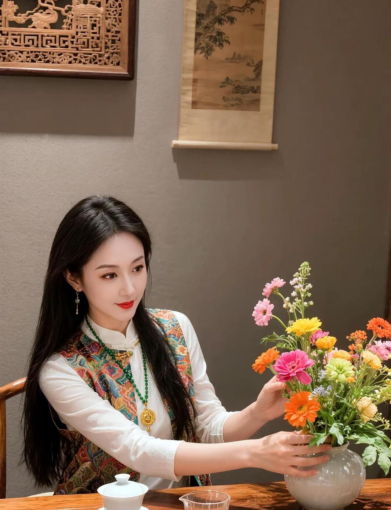 用最宽的心，装最多的福,希望日子安静，抬头皆是温柔， 看淡一点，善待自己。