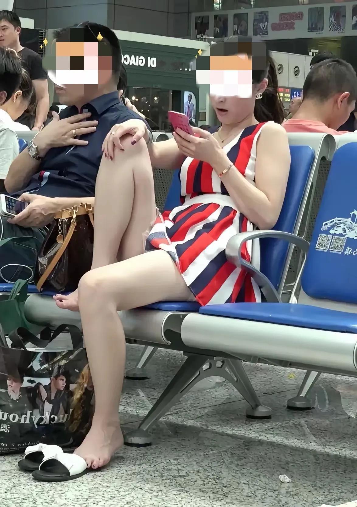 长得漂亮会引起别人的关注，但是行为举止很容易让人瞬间反感……