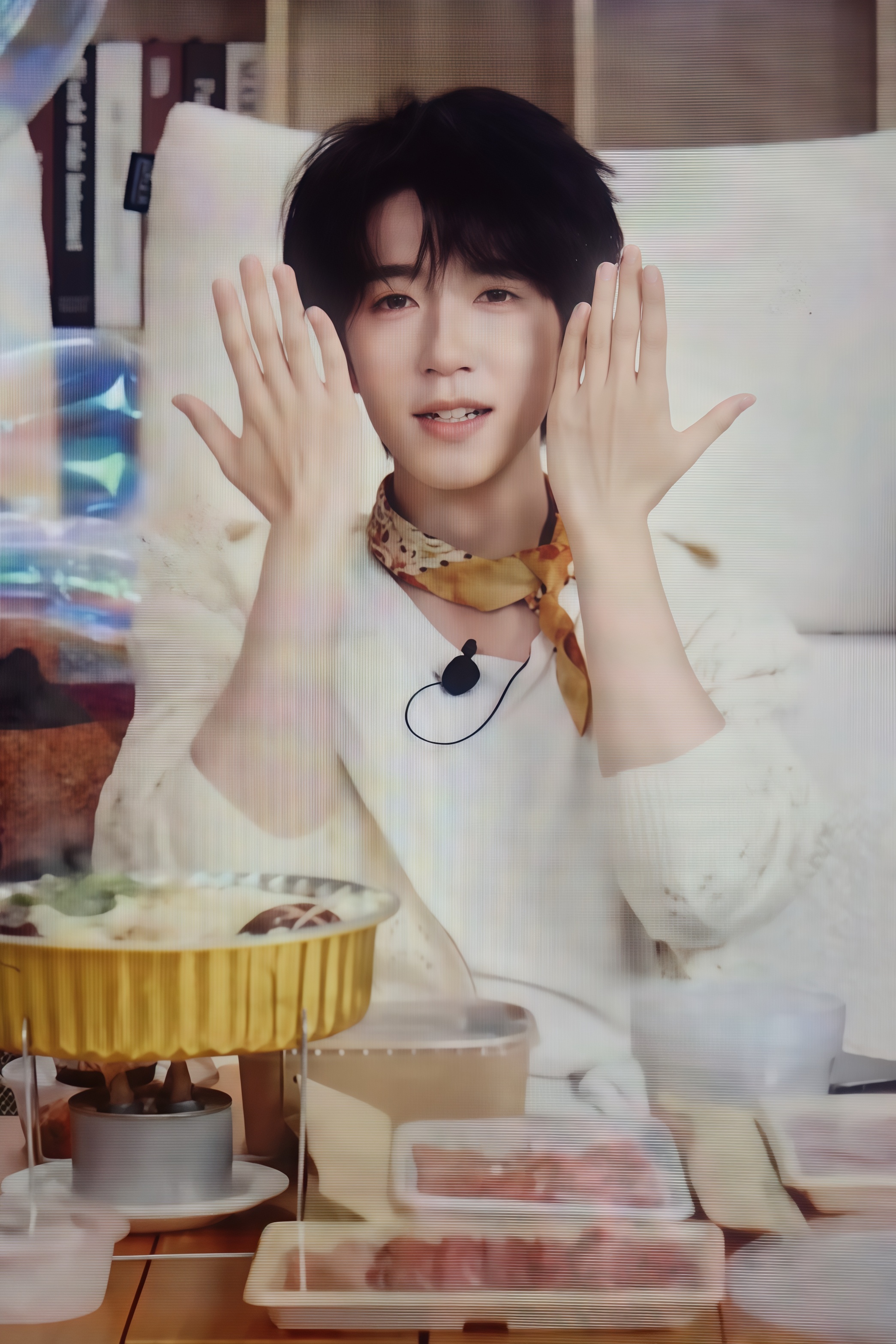 宝宝，妈妈满足你，够不够白 