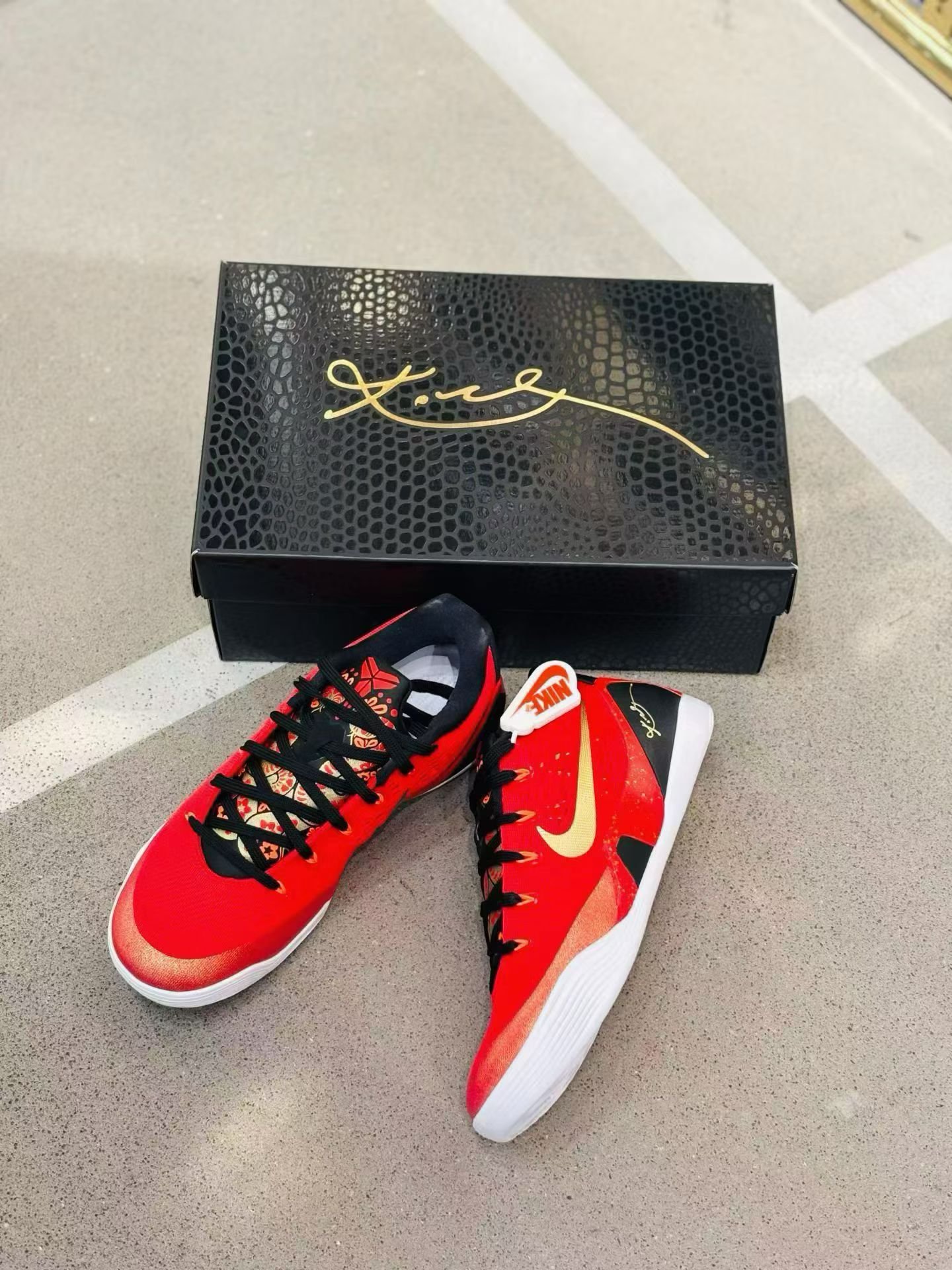 Nike Kobe 9 Low Protro EM 