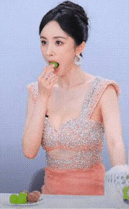 啊？我请问呢？ ​​​