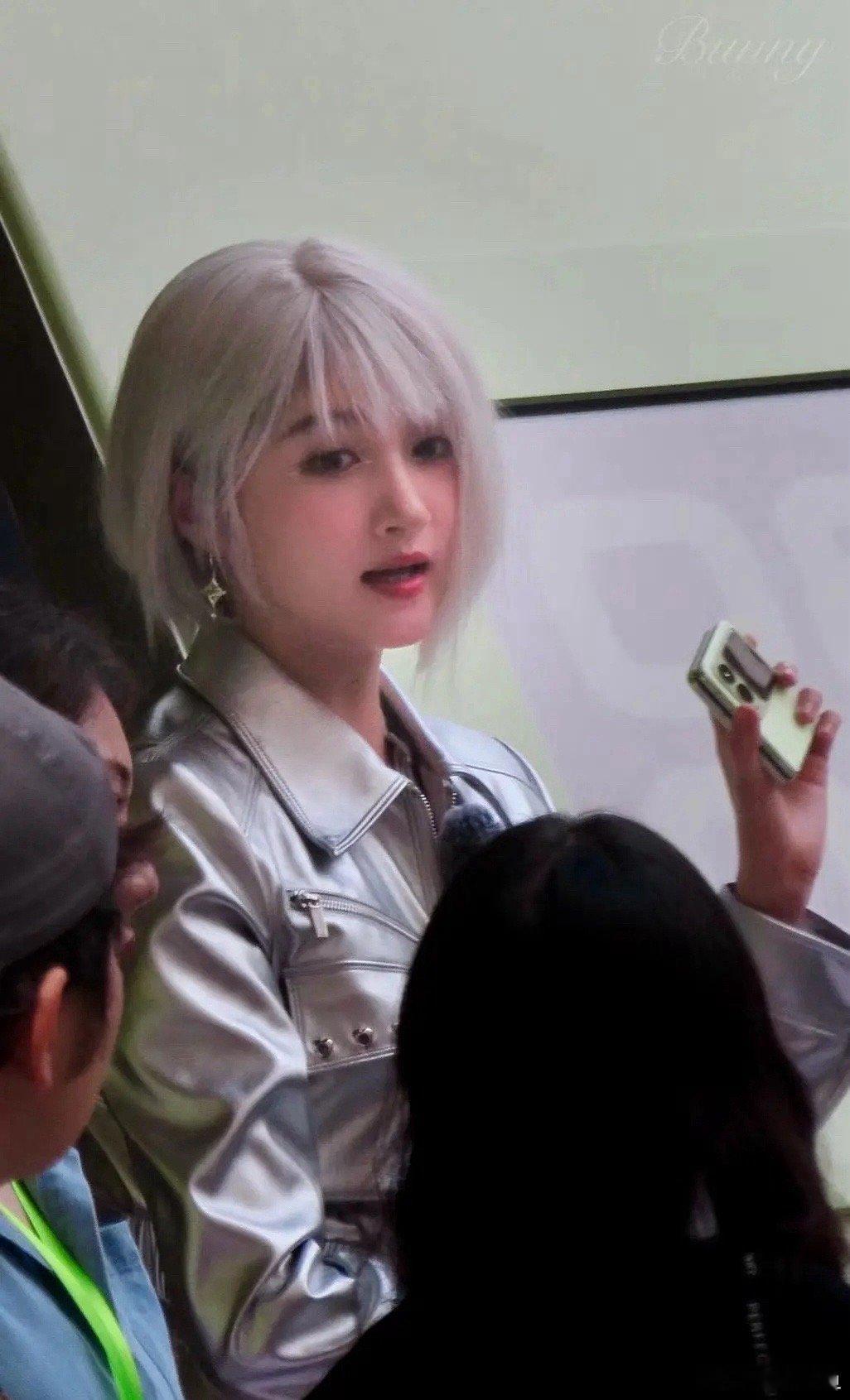 关晓彤华为线下活动生图怎么评 ​​​