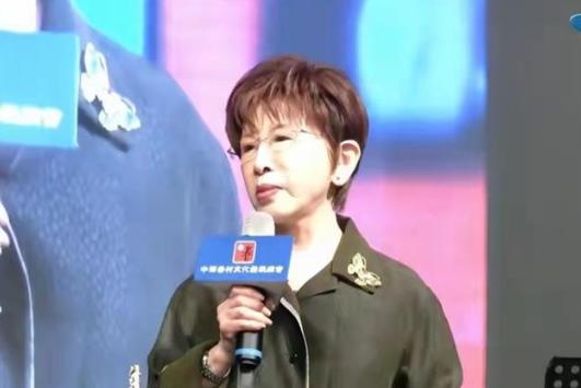 3月28日，在郑丽文遭到国民党内部亲美派围剿的关键时刻，同样坚持一中路线的国民党