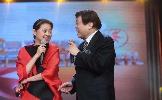 “我的5亿遗产，你给我做个见证，只留给我的命根子，儿子一分都不要给他。”倪萍探望