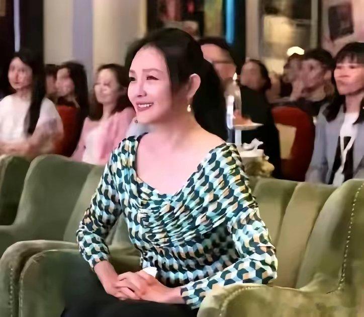 彻底坐不住了！大S要复出了，还是来内地？最近各路消息满天飞，说什么大S要来内地综