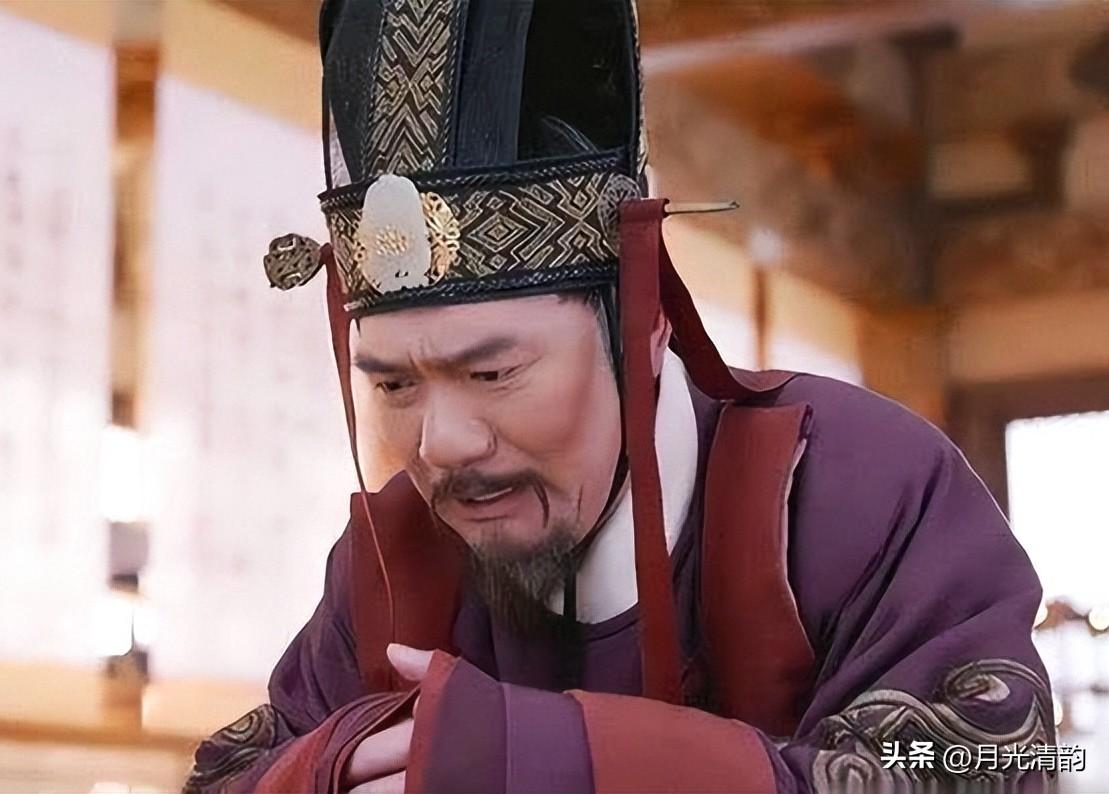 公元前128年，匈奴大军入侵边境，杀害了辽西太守，进入辽西郡，掳掠并杀害了几千人