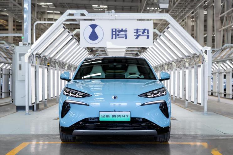 #比亚迪第700万辆新能源汽车下线#比亚迪现在像开挂般的存在，卖车的速度越来越快